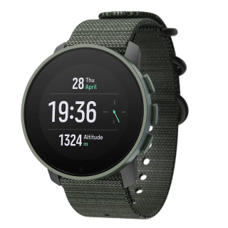 SUUNTO 9 Peak Multisport Uhr - Robust Outdoor Smartwatch, Saphirglas Bildschirm & 100m Wasserdicht, Leicht & Dünn, Präzise GPS, Lange Akkulaufzeit, Pulsmessung am Handgelenk, Hergestellt in Finland