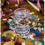 Schnapsglas mit Henkel 30820 4cl graviert mit Logo / Text